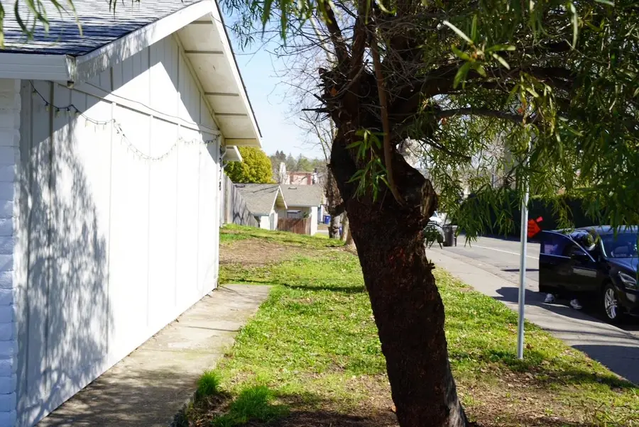 6328 Bonham Circle, Citrus Heights, CA 95610 - #2