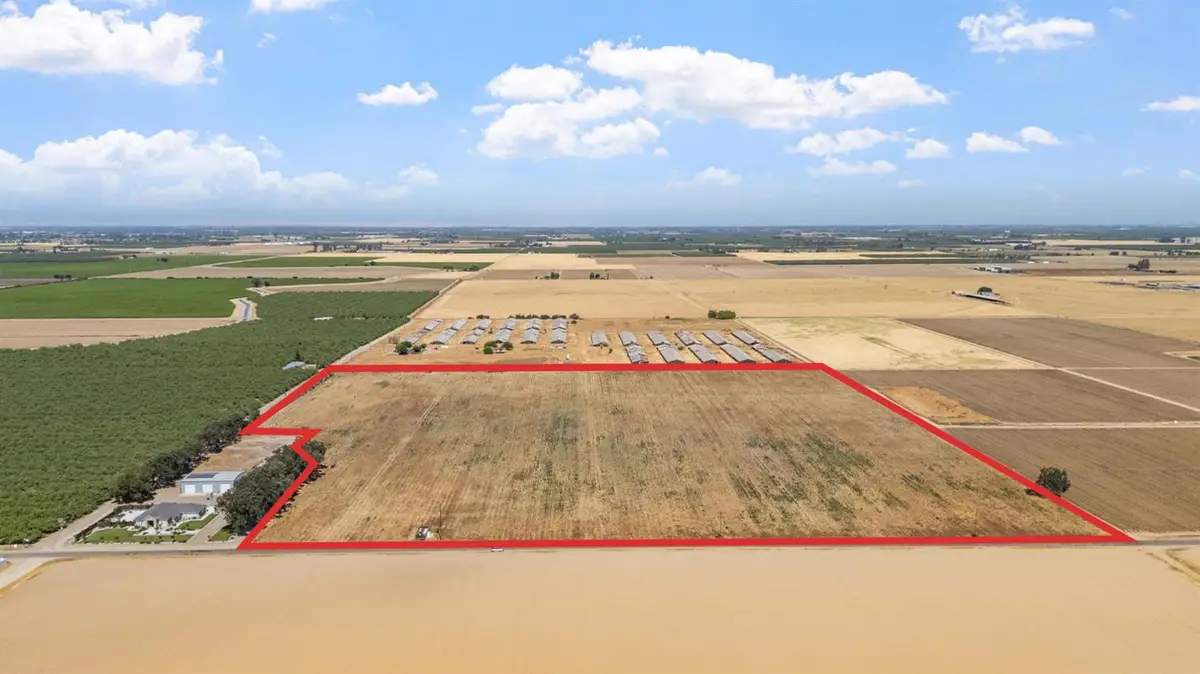 4108 Weir Avenue, Livingston, CA 95334 - #1
