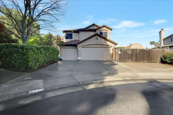 8772 Newry Court, Elk Grove, CA 95624