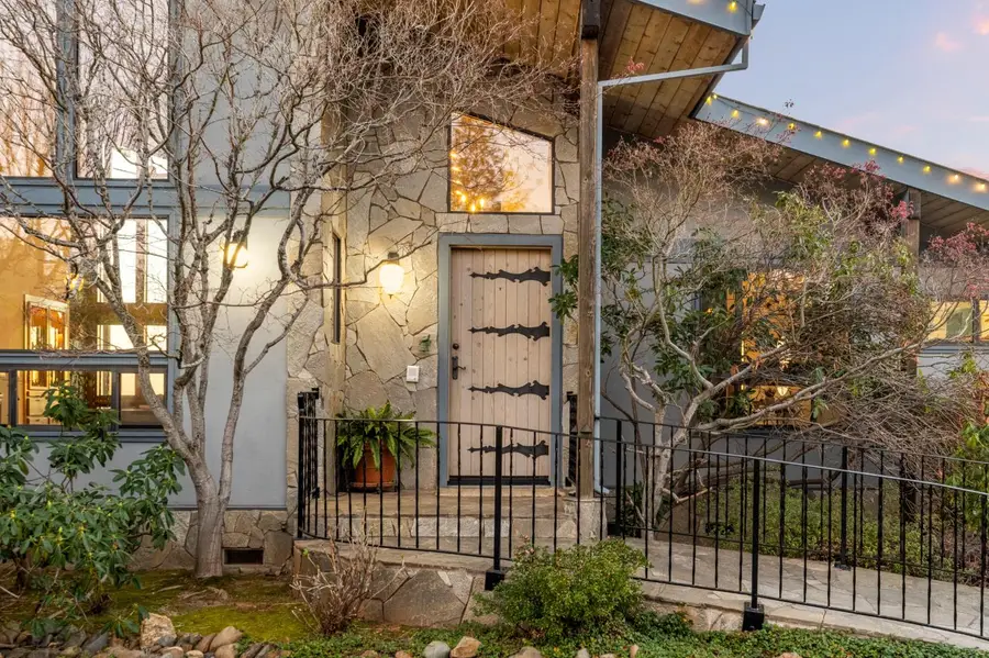 984 Crestview Drive, Murphys, CA 95247 - #3