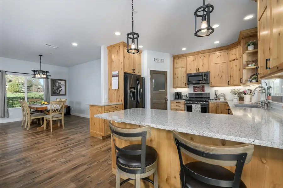 4010 Lakeview Drive, Shingle Springs, CA 95682 - #3