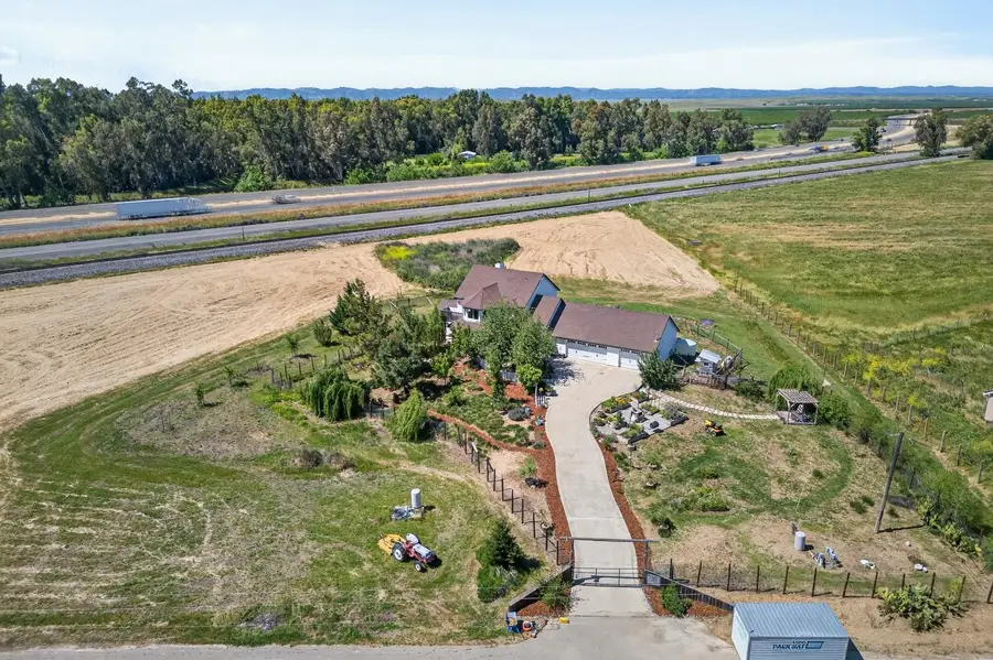 7211 County Road 99w, Zamora, CA 95698 - #3