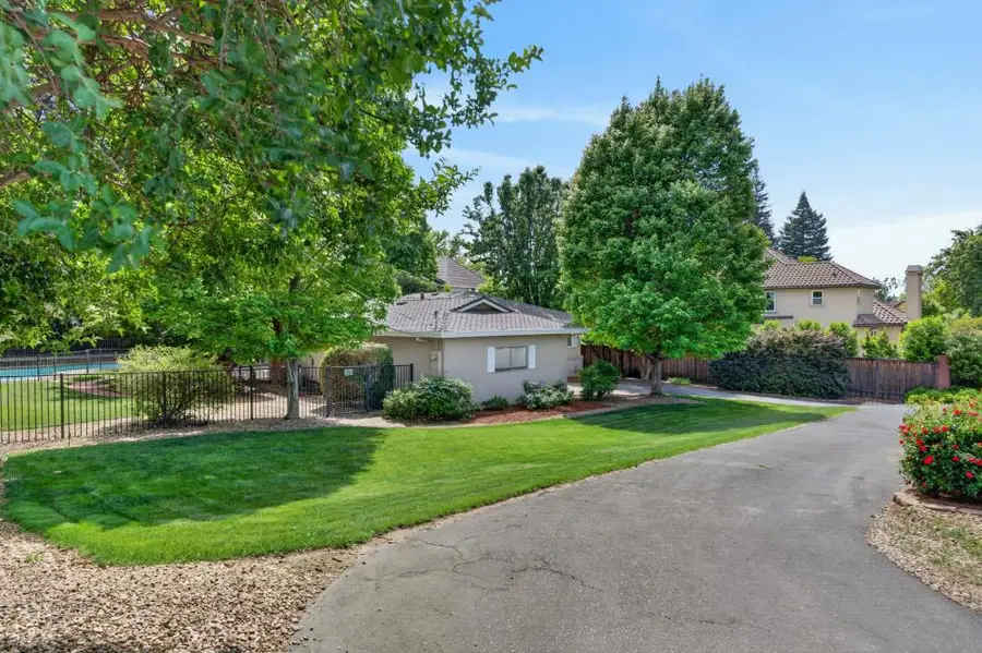 8790 Winding Way, Fair Oaks, CA 95628 - #2