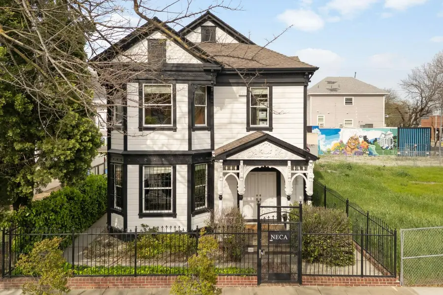 1129 D Street, Sacramento, CA 95811 - #2