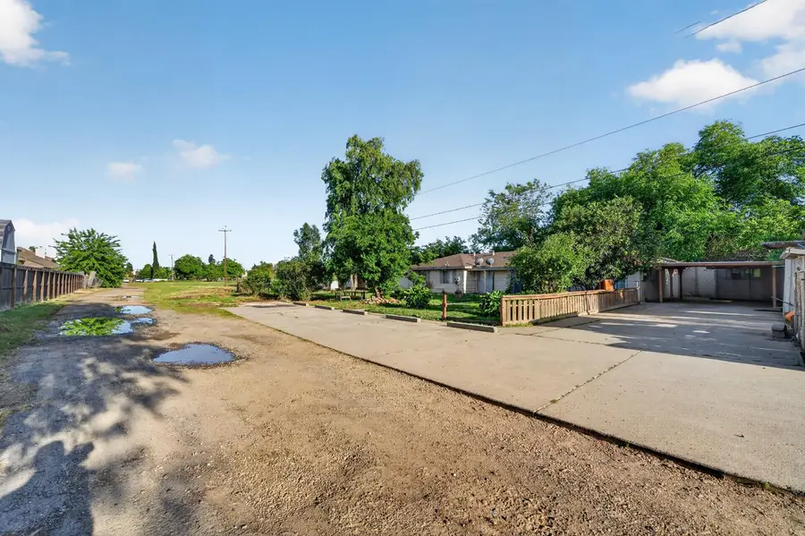 8233 Short Road, Sacramento, CA 95828 - #3