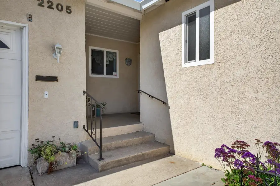 2205 Tully Road, Modesto, CA 95350 - #2