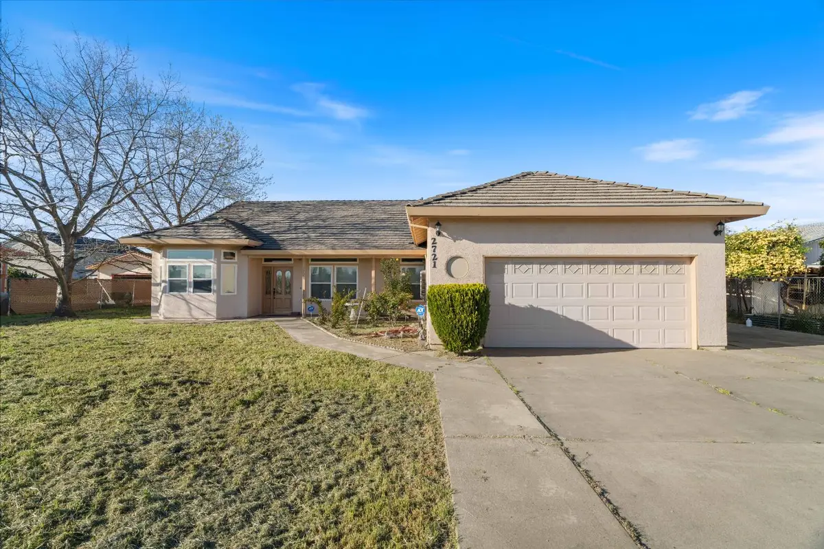 2721 Lock Avenue, Sacramento, CA 95822 - #1