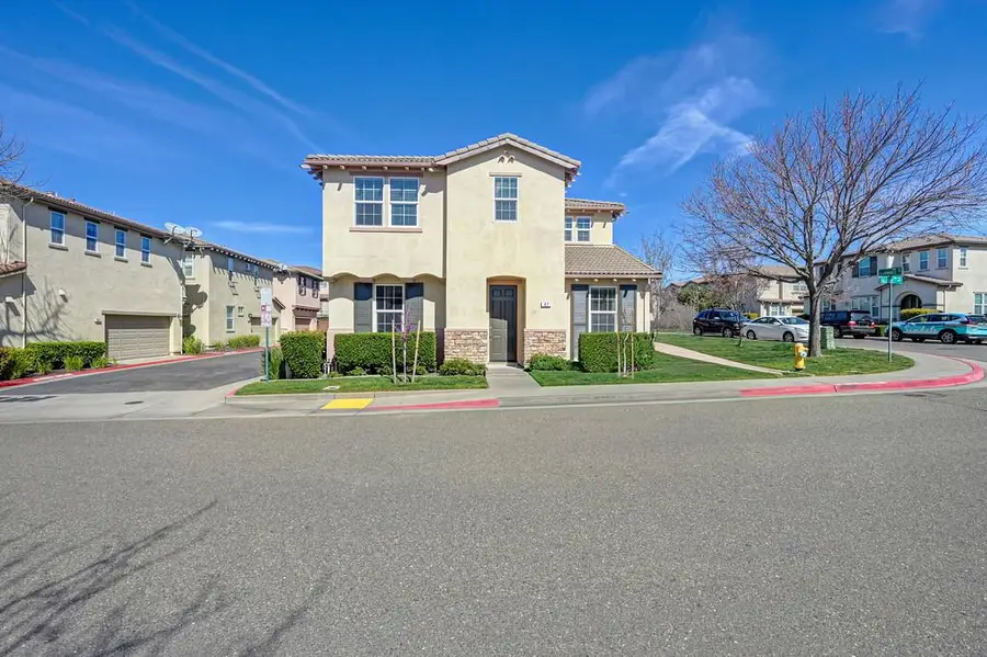 87 Sluice Way, Folsom, CA 95630 - #3