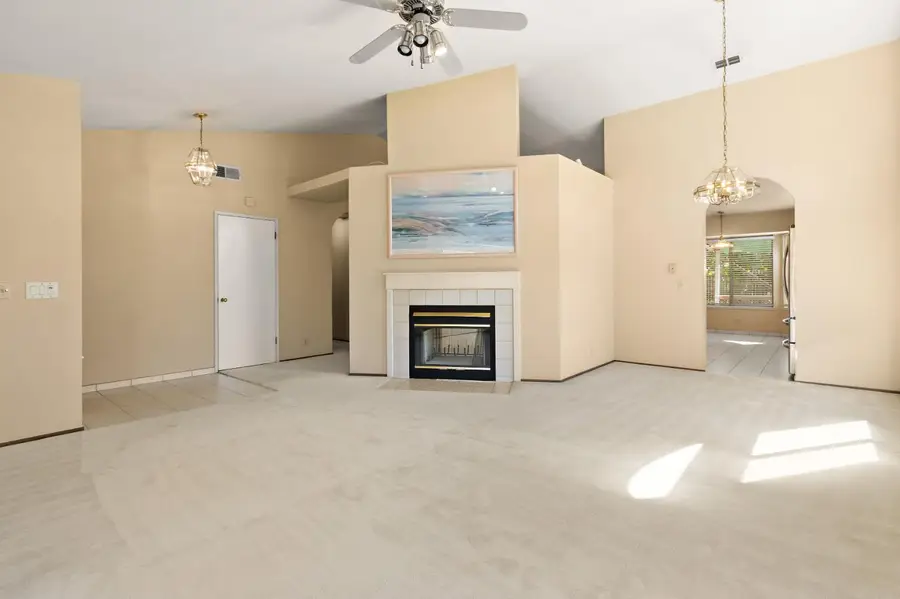 8385 Stonybeck Circle, Sacramento, CA 95828 - #3