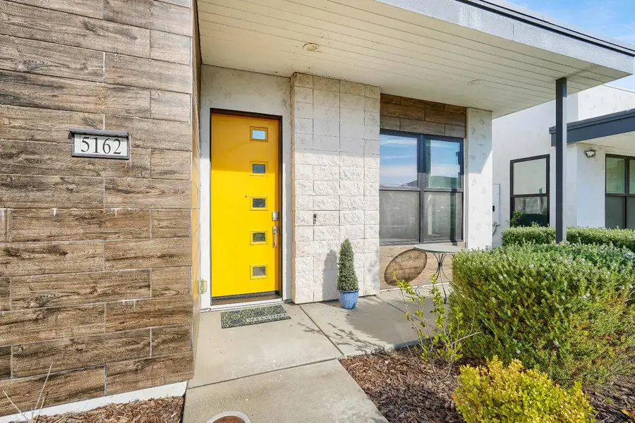 5162 E Street, Sacramento, CA 95819 - #3