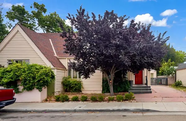 1320 Holly Drive, Tracy, CA 95376