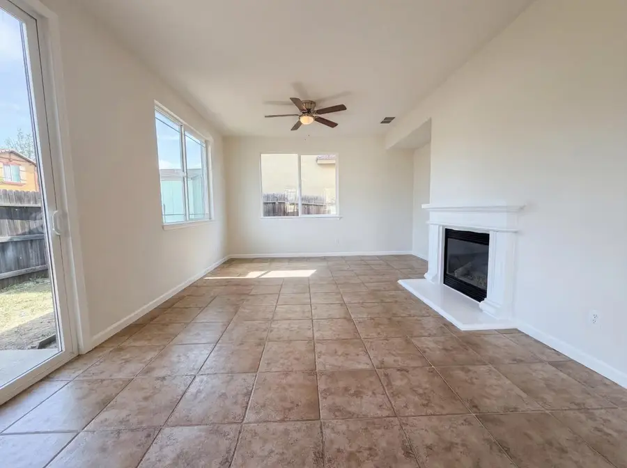 400 Caravaggio Circle, Sacramento, CA 95835 - #3