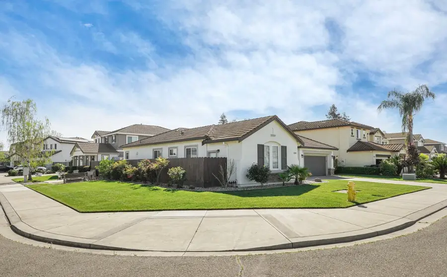 602 S Highland Avenue, Ripon, CA 95366 - #3
