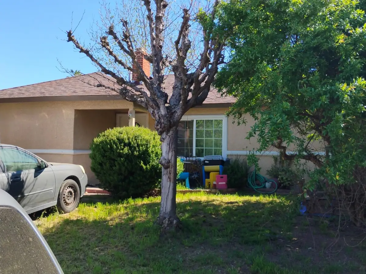 4921 Alcott Drive, Sacramento, CA 95820 - #1