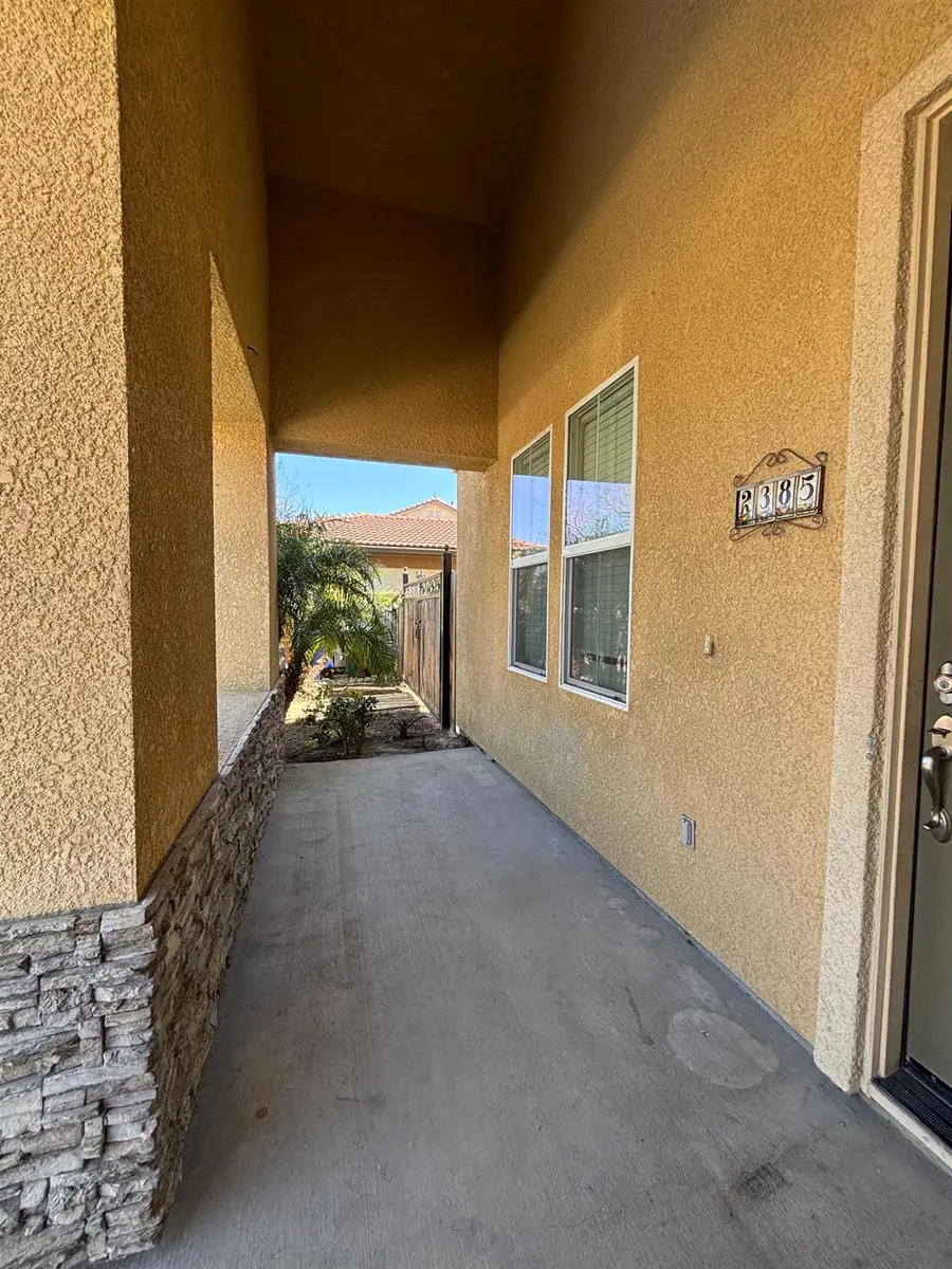 2385 S Creekside Drive, Los Banos, CA 93635 - #3