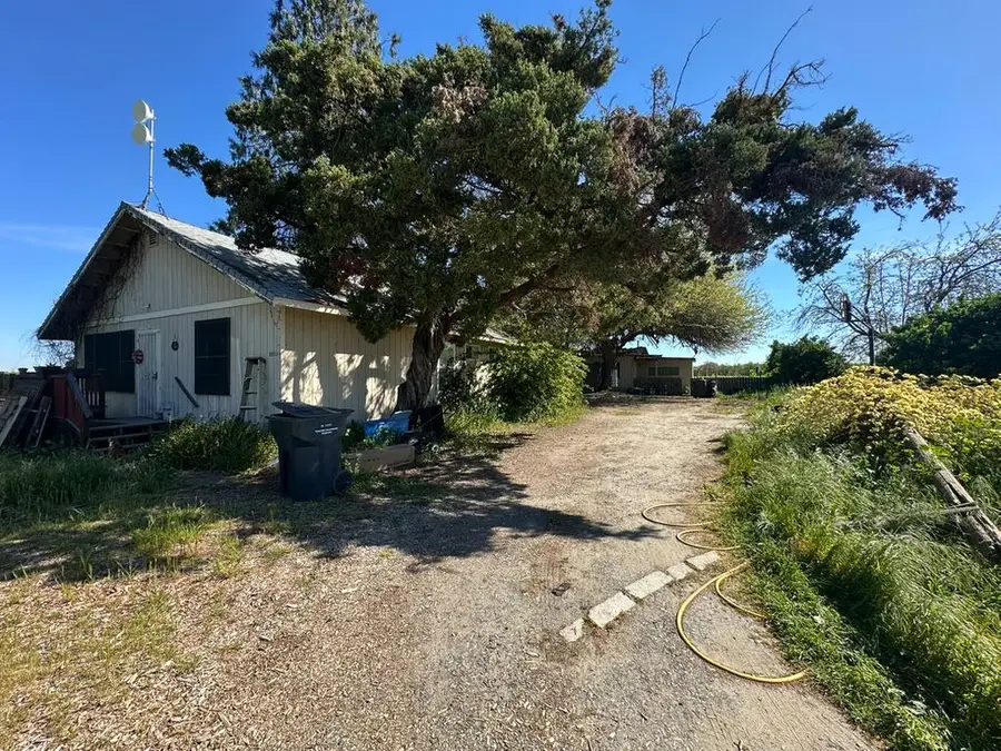 4518 Mountain View Road, Hughson, CA 95326 - #2