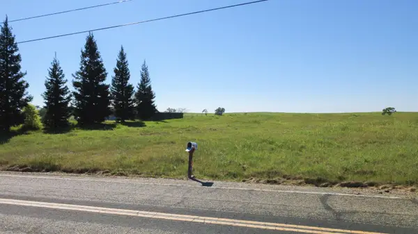 1381 Duck Creek Rd, Ione, CA 95640