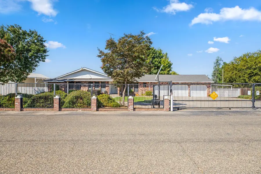 10680 Cleveland Avenue, Oakdale, CA 95361 - #3