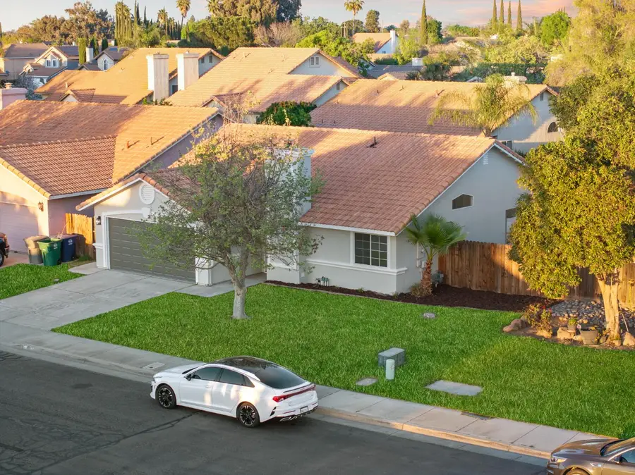 254 Louie Avenue, Los Banos, CA 93635 - #2