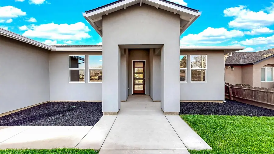 4105 Chica Avenue, Denair, CA 95316 - #3