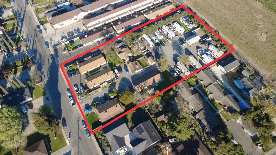 871 Vermont Avenue, Turlock, CA 95380 - #2