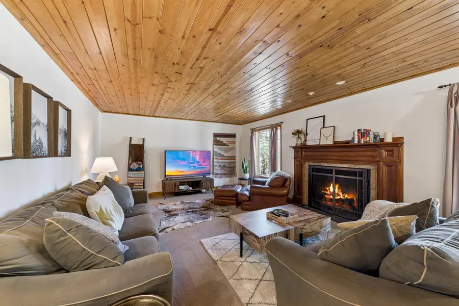 1447 Pebble Beach Drive, South Lake Tahoe, CA 96150 - #3