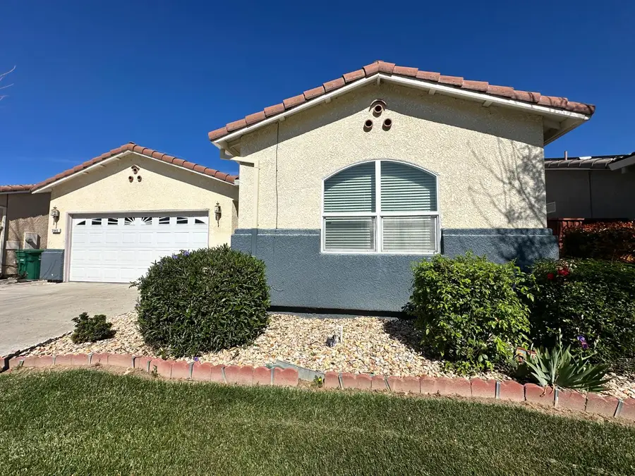 2940 Las Flores Circle, Los Banos, CA 93635 - #2