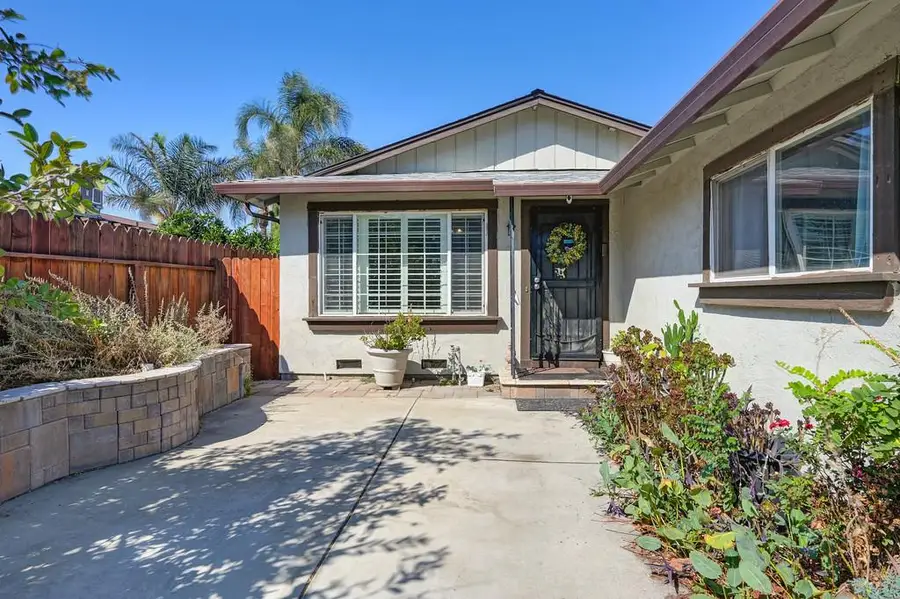 41 W Kavanagh Avenue, Tracy, CA 95376 - #2