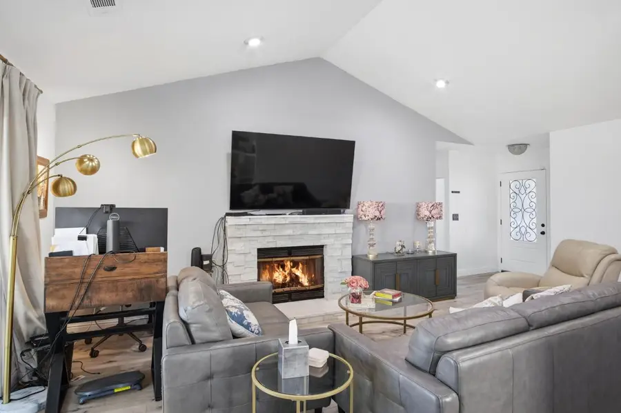 5918 Secretariat Court, Riverbank, CA 95367 - #3