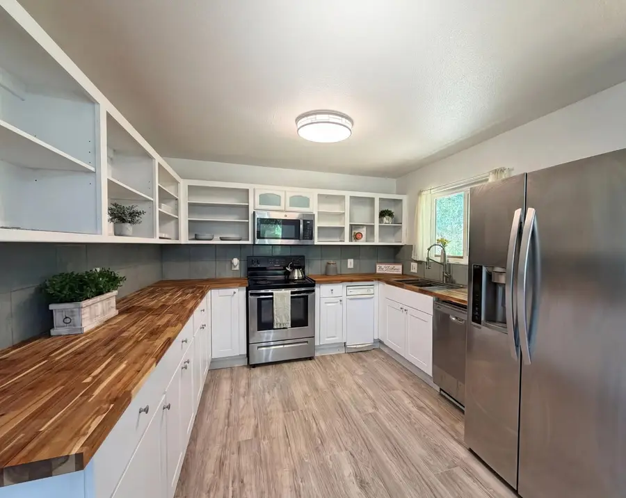 19310 Branding Iron Road, Penn Valley, CA 95946 - #3