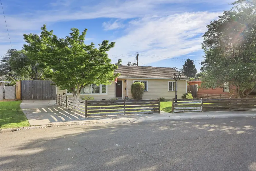 8052 Valencia Avenue, Stockton, CA 95209 - #2