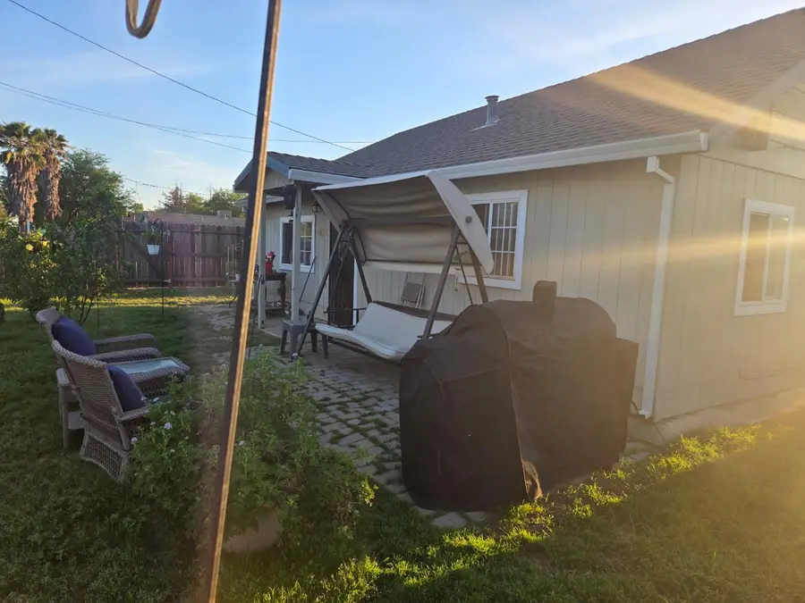 4694 Pacific Ave, Olivehurst, CA 95961 - #2