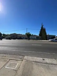 2960 Fruitridge Road, Sacramento, CA 95820