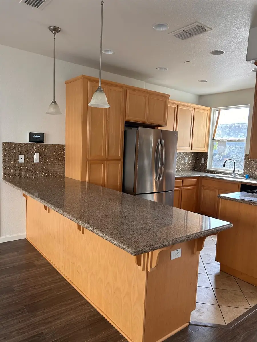 2432 Boxwood Street, Sacramento, CA 95815 - #2