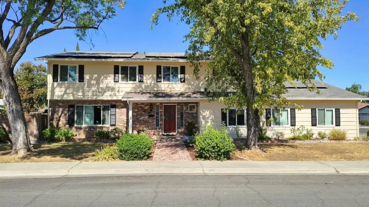 420 W Southwood Drive, Woodland, CA 95695 - #1