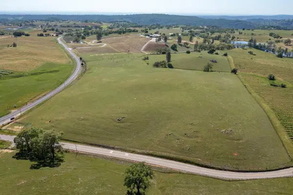 11777 Shenandoah Road, Plymouth, CA 95669