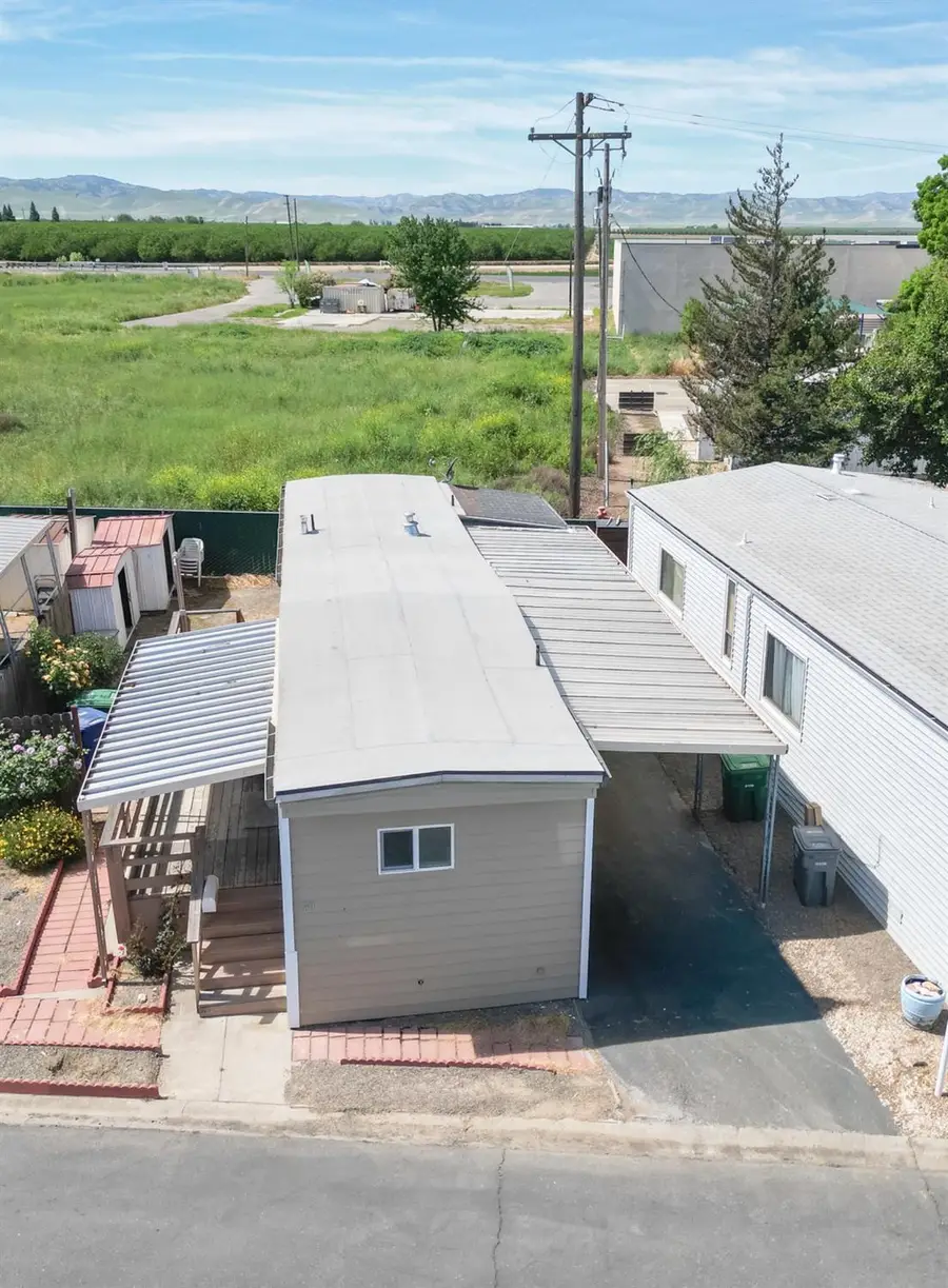 1400 Meredith Avenue #40, Gustine, CA 95322 - #2