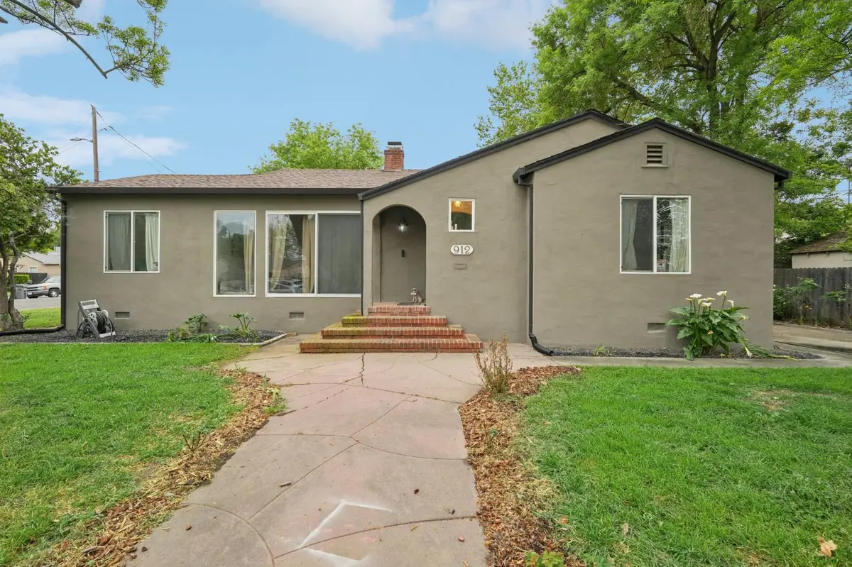 912 Grafton Street, Woodland, CA 95695 - #1