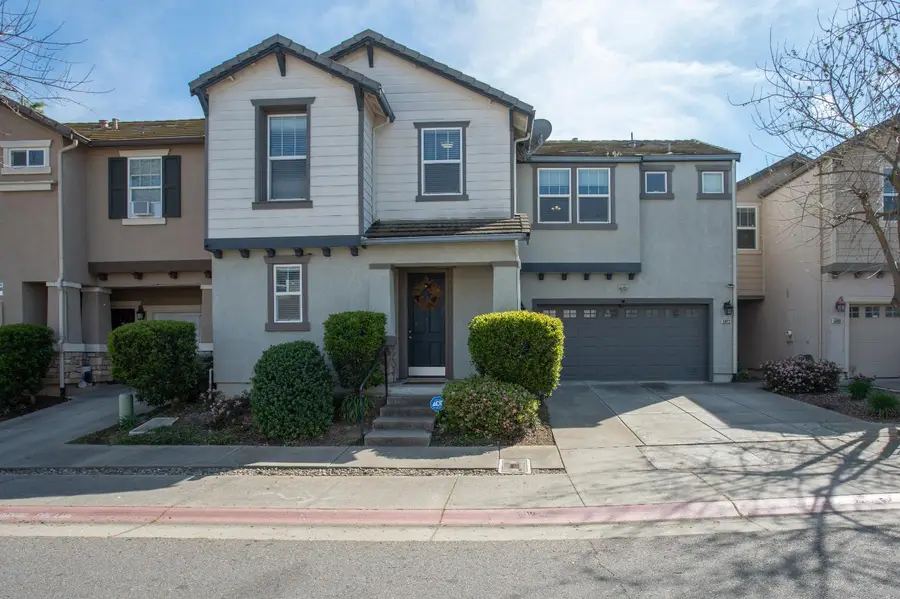 5012 Wuthering Avenue, Sacramento, CA 95823 - #2