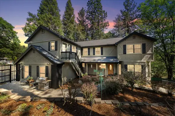 15075 Carrie Drive, Grass Valley, CA 95949