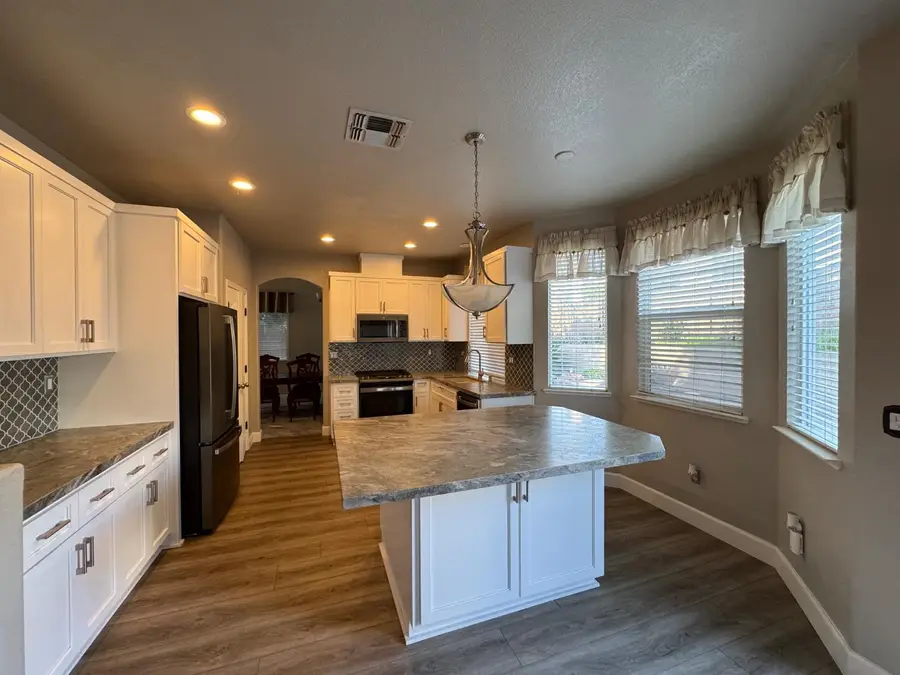 8215 Gold Sierra Court, Antelope, CA 95843 - #2