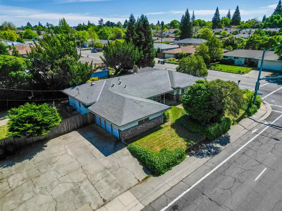 11990 Fair Oaks Boulevard, Fair Oaks, CA 95628 - #3