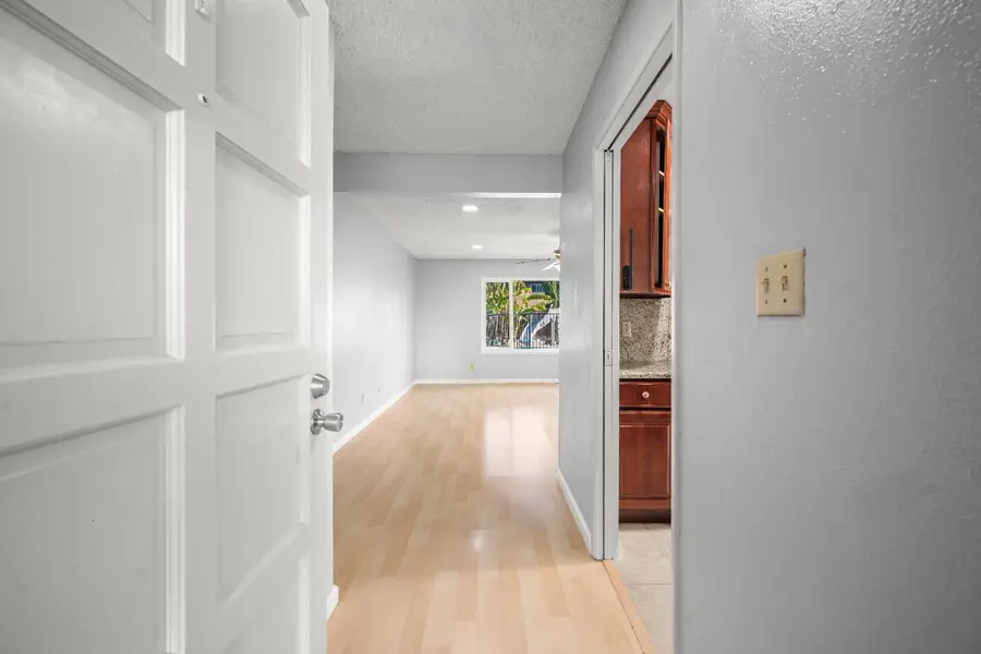 5631 Wardell Way, Sacramento, CA 95823 - #3