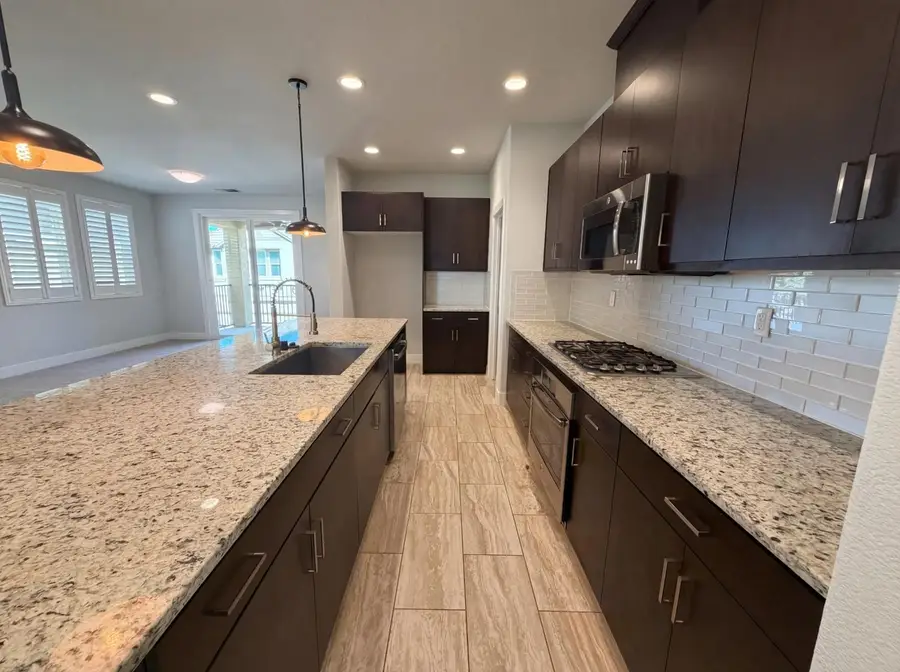 2004 Camino Real Way, Roseville, CA 95747 - #2