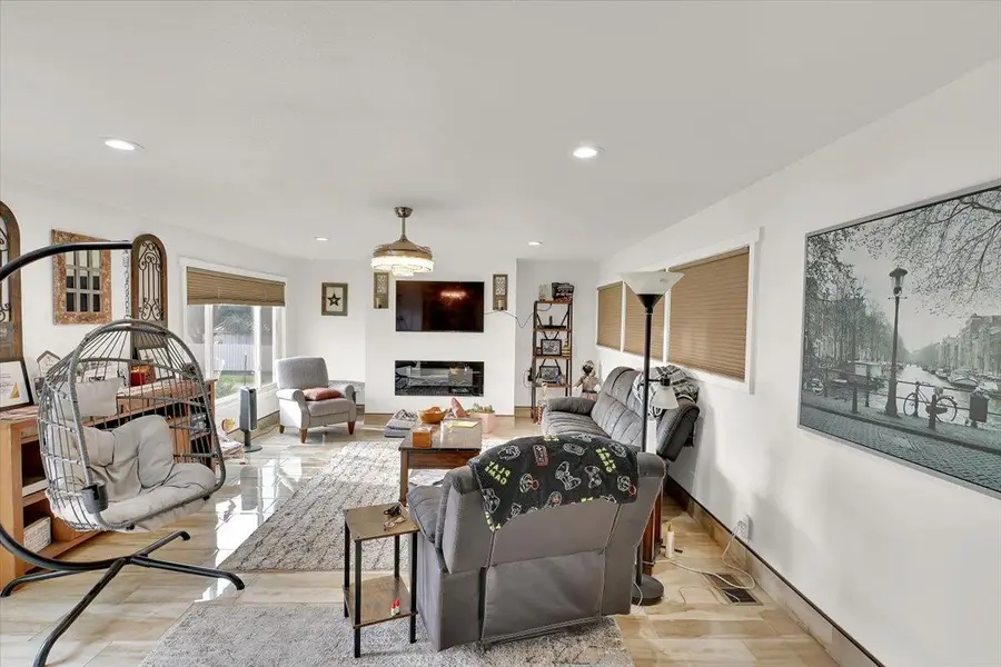 203 Tennessee Lane, Bangor, CA 95901 - #3