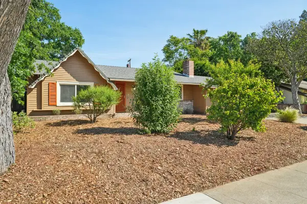 8905 Rosewood Drive, Sacramento, CA 95826