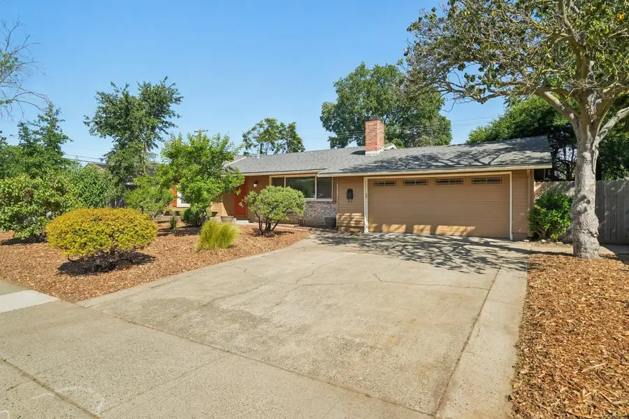 8905 Rosewood Drive, Sacramento, CA 95826 - #3