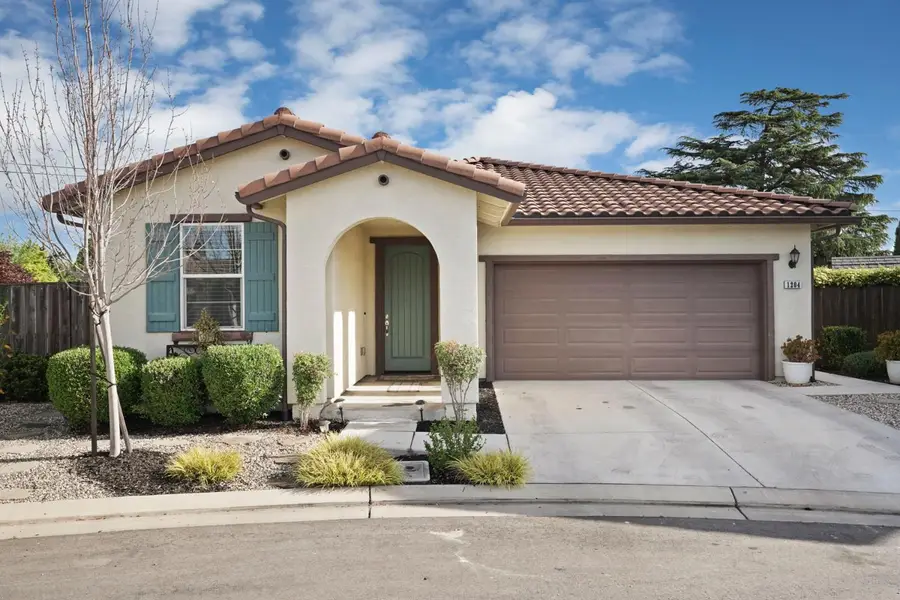 1204 Sirah Court, Lodi, CA 95242 - #3