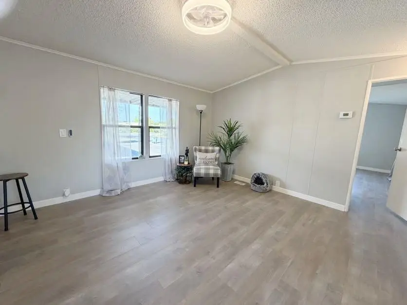 237 Majestic Lane, Sacramento, CA 95838 - #3