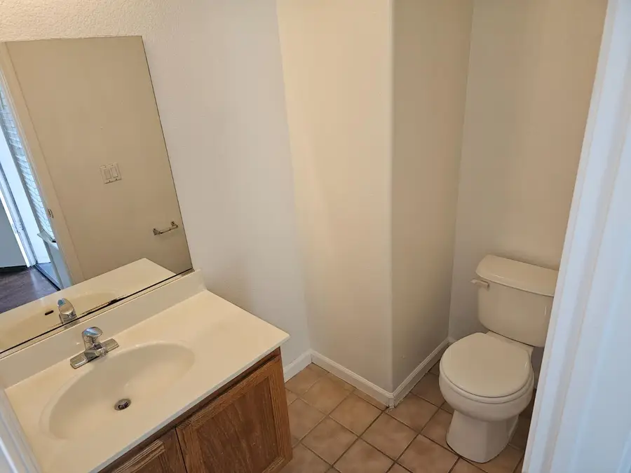 35 Klondike Court, Sacramento, CA 95835 - #3